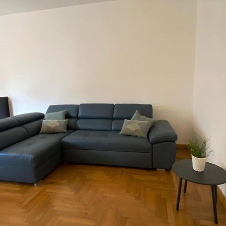 The Little Duck - Modern Apartment With Balcony Комо Экстерьер фото