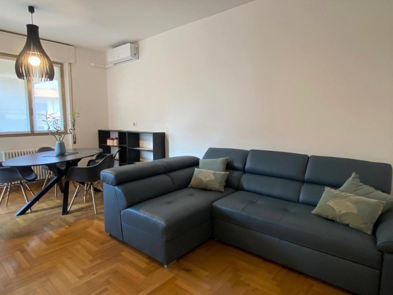 The Little Duck - Modern Apartment With Balcony Комо Экстерьер фото