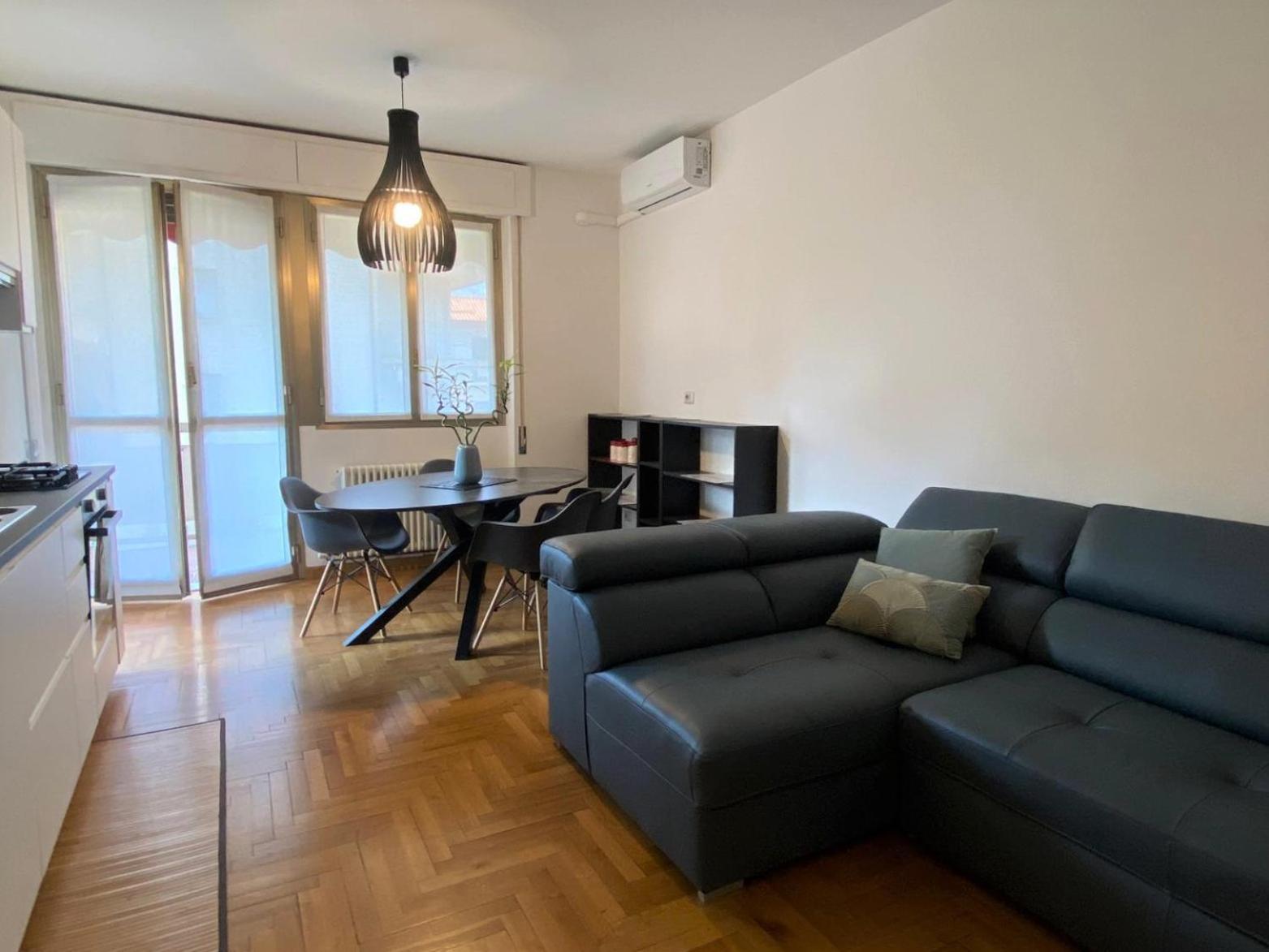 The Little Duck - Modern Apartment With Balcony Комо Экстерьер фото