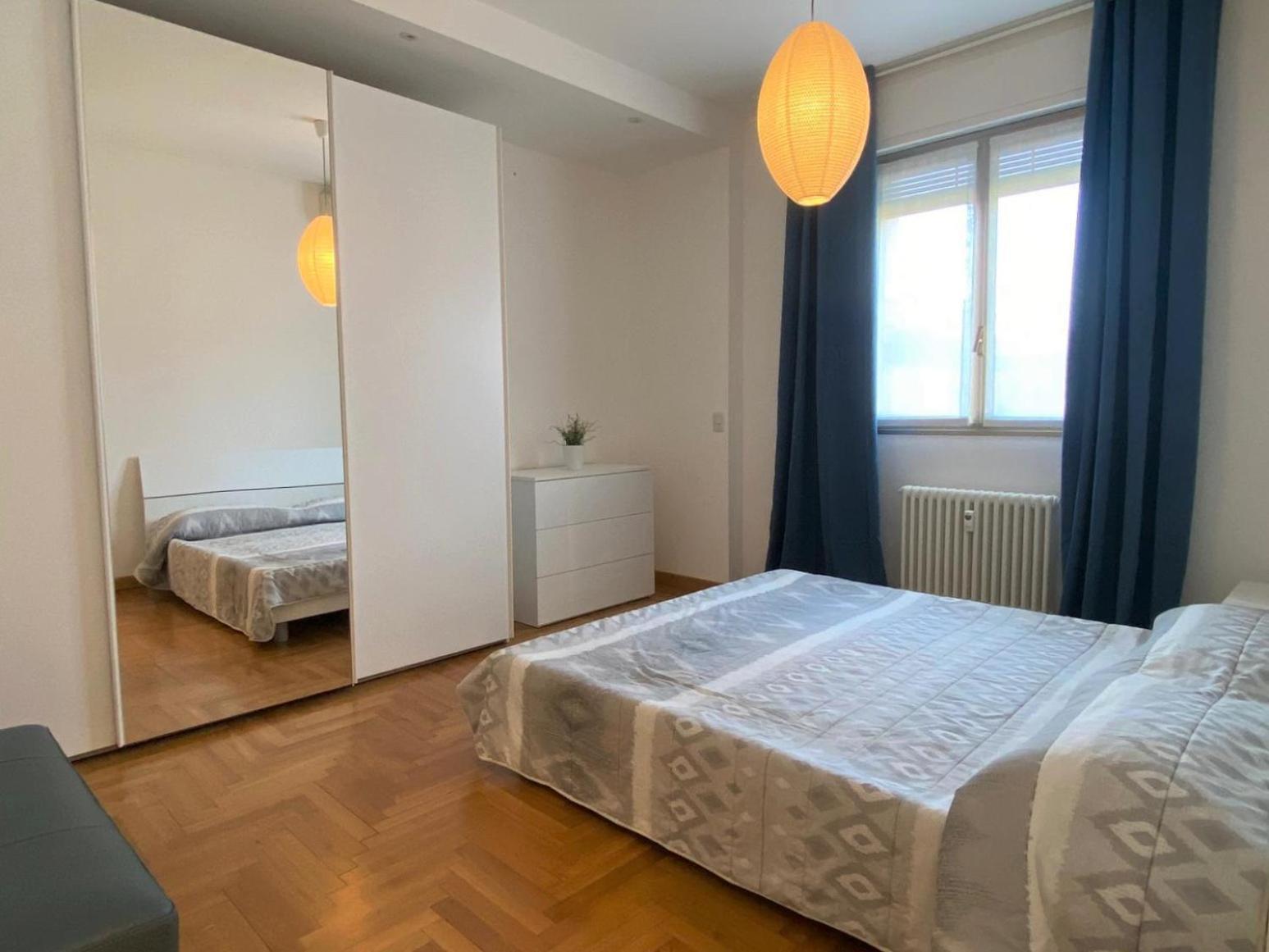 The Little Duck - Modern Apartment With Balcony Комо Экстерьер фото